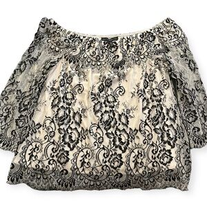 White House black market blouse